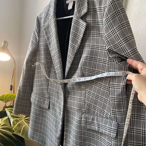 Women’s H&M Plaid Blazer – Size L - Picture 5 of 5